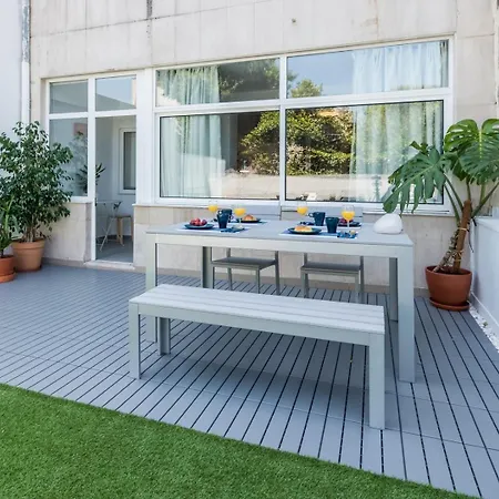 Guestready - Sunny Patio Paradise In * Oporto