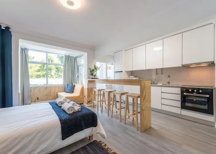 Guestready - Sunny Patio Paradise In *