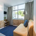 Guestready - Sunny Patio Paradise In Apartmán