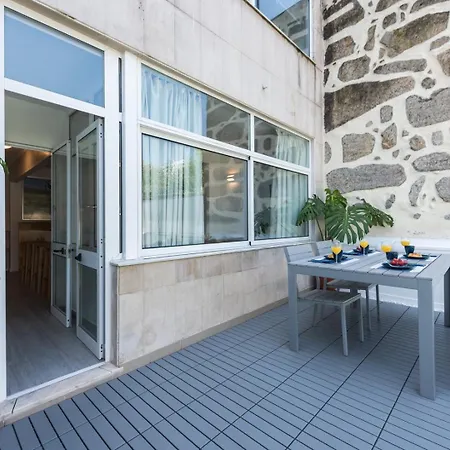 דירה Guestready - Sunny Patio Paradise In