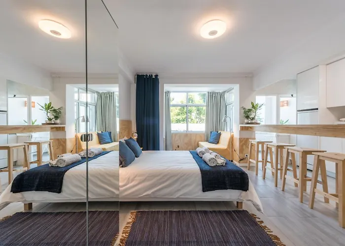 Guestready - Sunny Patio Paradise In *