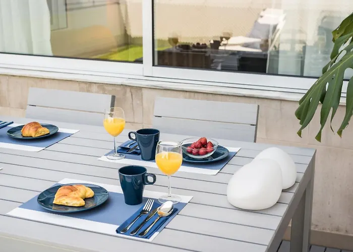 Guestready - Sunny Patio Paradise In 波尔图