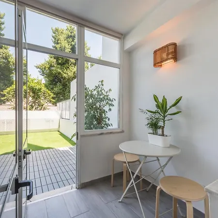 Guestready - Sunny Patio Paradise In 波尔图