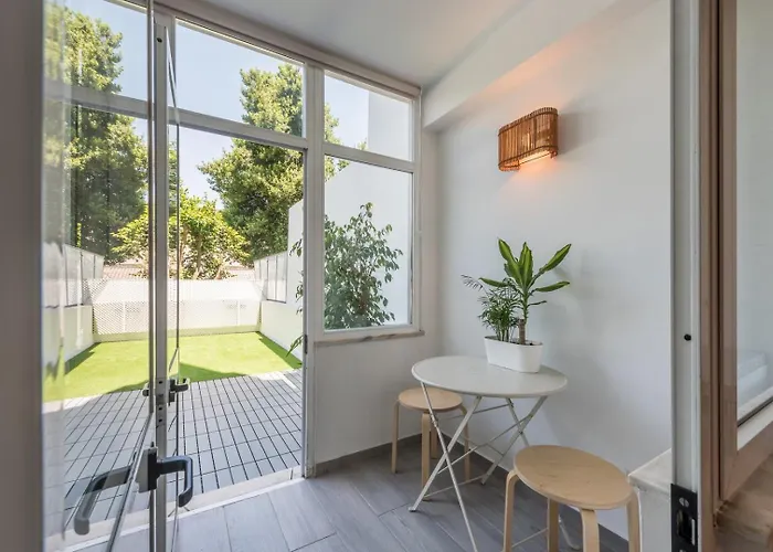 Guestready - Sunny Patio Paradise In Porto